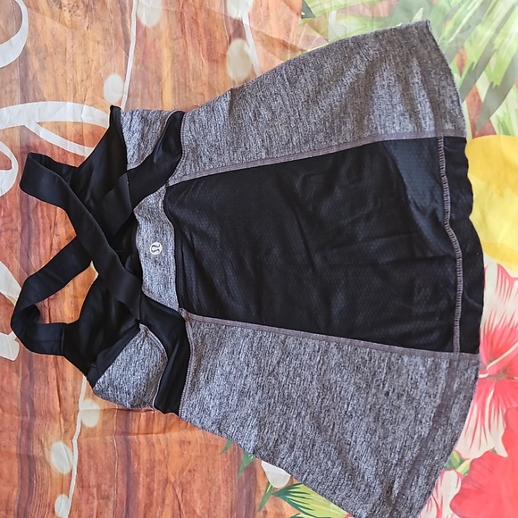 Xs Lululemon tank top - Picture 3 of 6